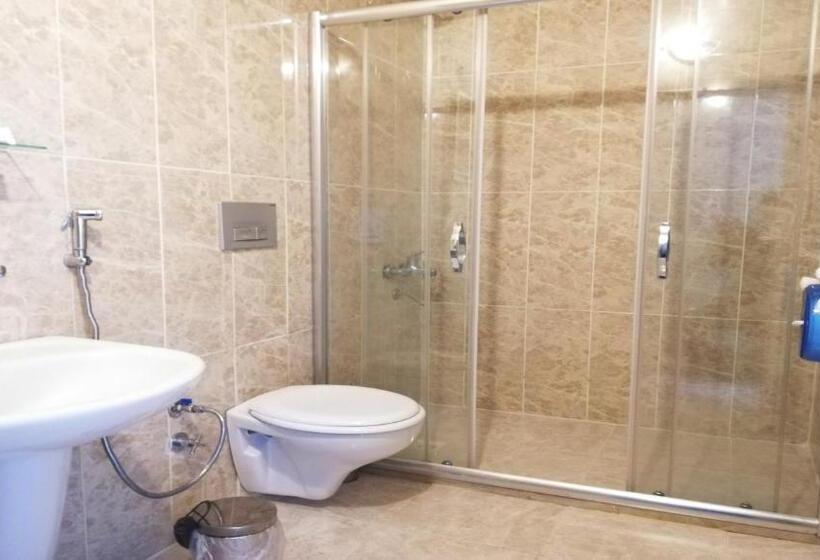 اتاق لوکس, Butik Inceli