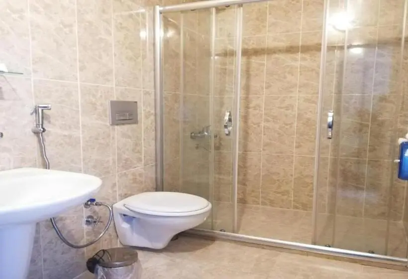 اتاق لوکس, Butik Inceli
