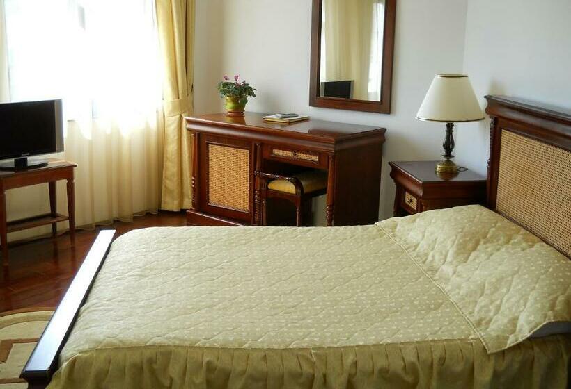 Номер Стандарт, Casa Domneasca