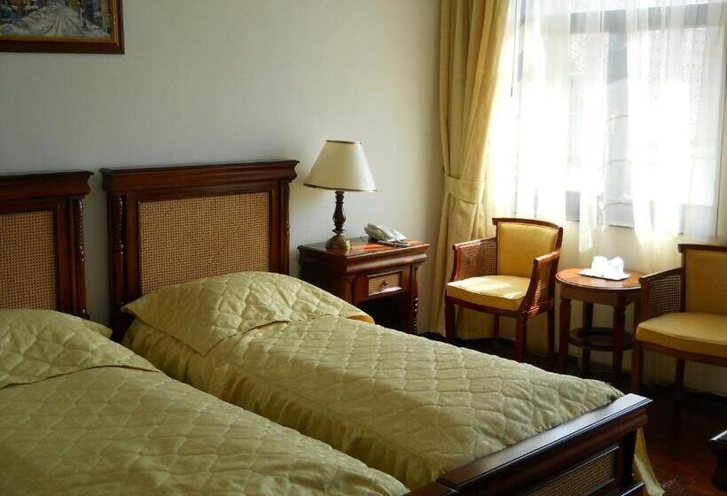 Номер Стандарт, Casa Domneasca