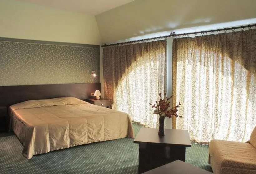 2 Bedroom Suite with Balcony, Dukov