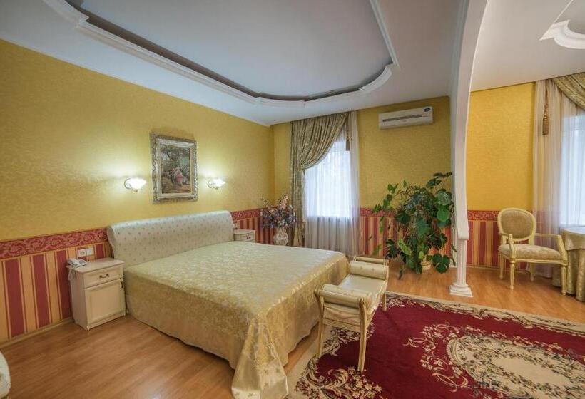 سوئیت با تخت بزرگ, Korall