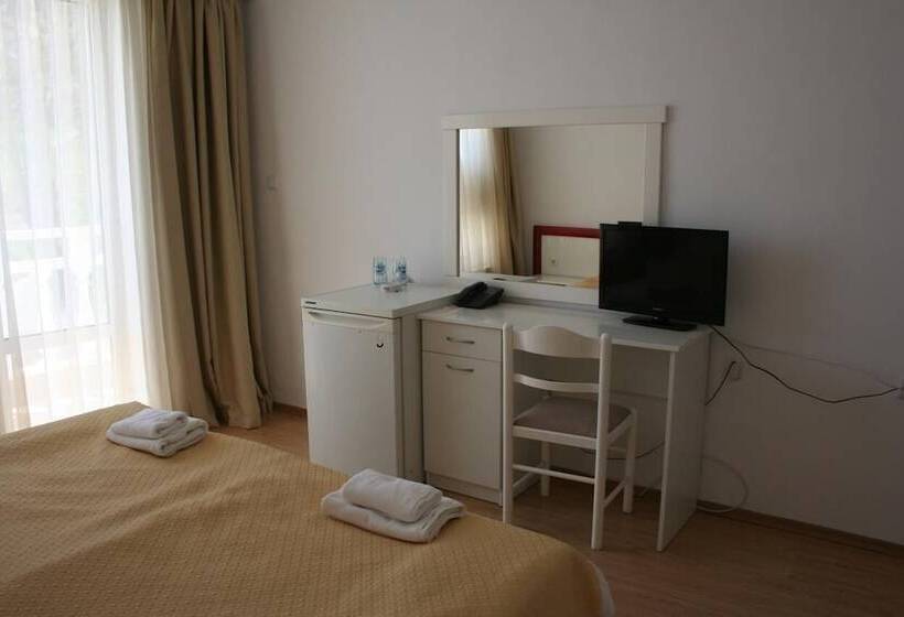 جناح ديلوكس مطل على البحر, Noy