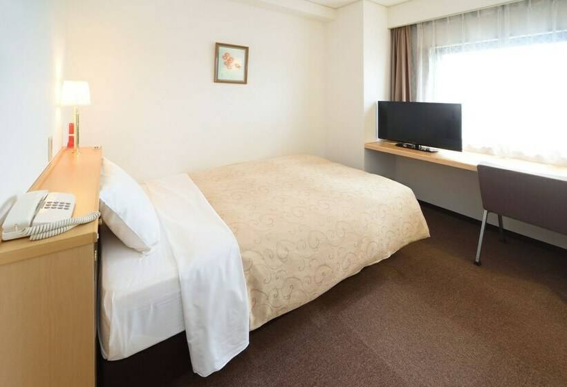 Quarto Estandar Individual, Route Tsukuba