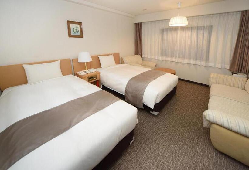 Quarto Estandar, Route Tsukuba