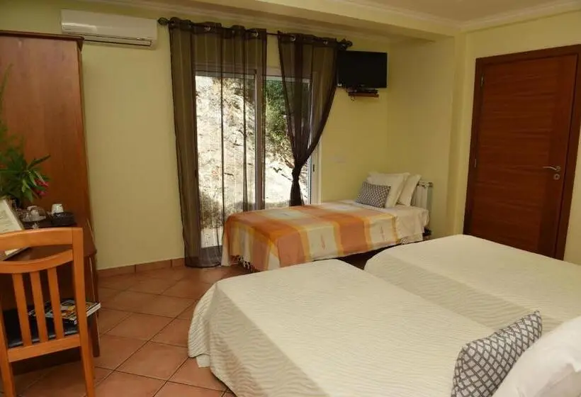 Standard Kolmen Hengen Huone, Rural Rocha Da Gralheira