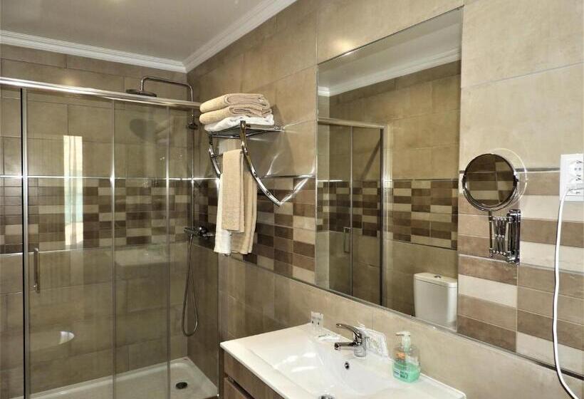 جناح سوبيريور, Rural Rocha Da Gralheira