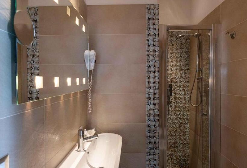 带阳台的三人标准间, Smart Cervia