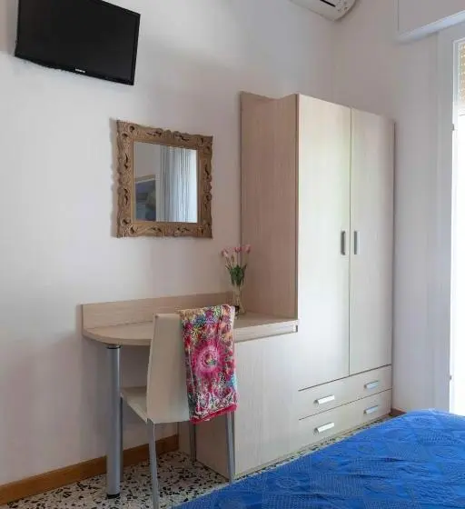 اتاق استاندارد با بالکن, Smart Cervia B&b