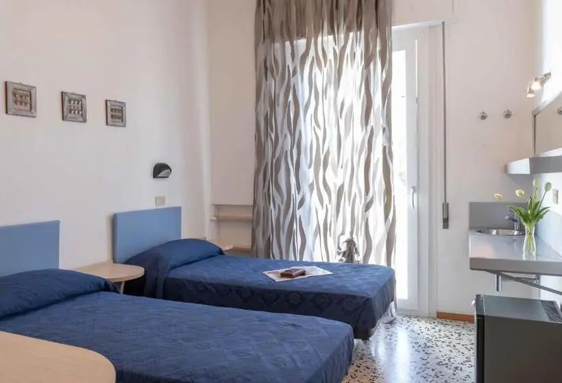 اتاق خانوادگی, Smart Cervia B&b