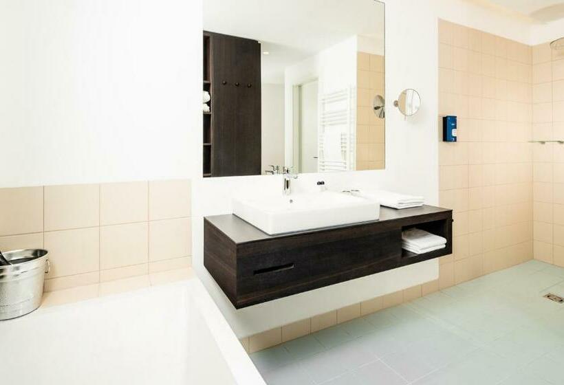 חדר סטנדרט עם מרפסת ונוף לגינה, Thalhof Am See