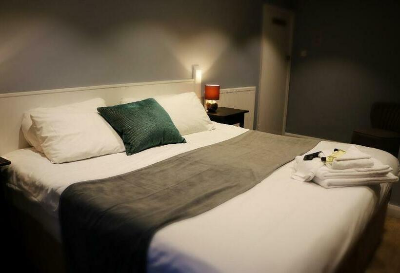 חדר קלאסי, The Oyster Smack