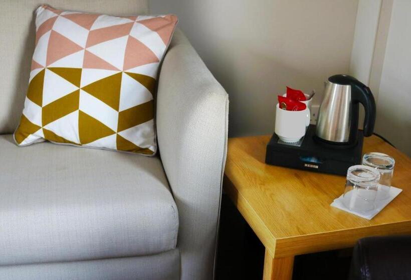 חדר סופריור, The Oyster Smack