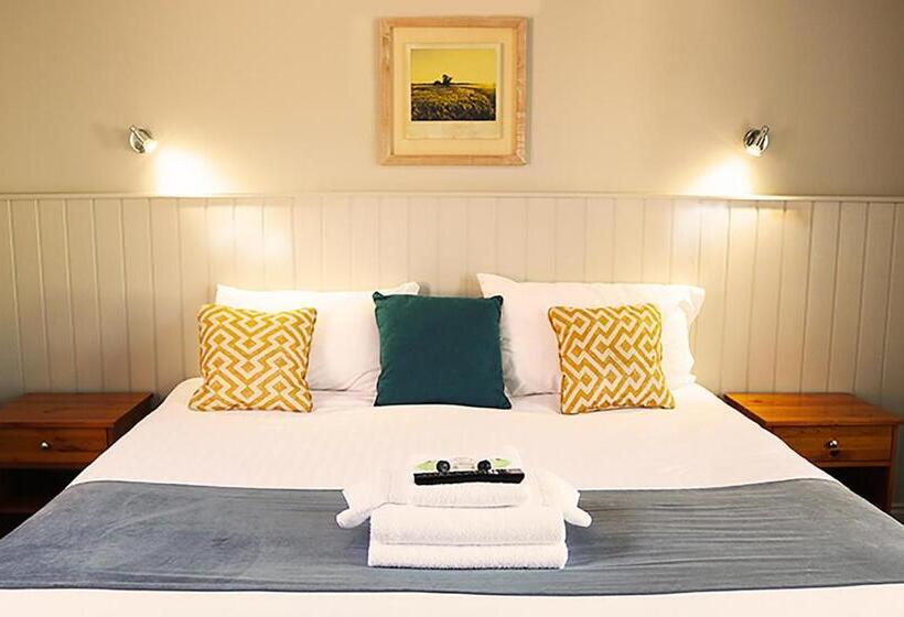 חדר סופריור, The Oyster Smack