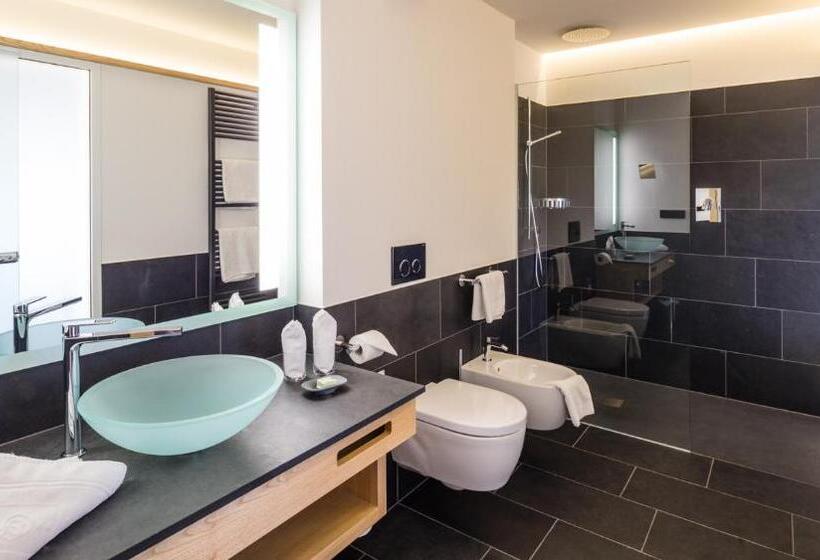 סוויטת ג'וניור, Lake Spa Hotel Seeleiten