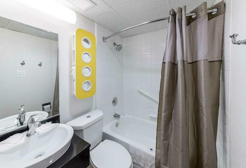 4인용 스탠다드 룸, Motel 6warminster, Pa