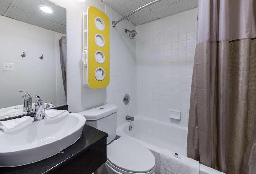 Люкс, Motel 6warminster, Pa