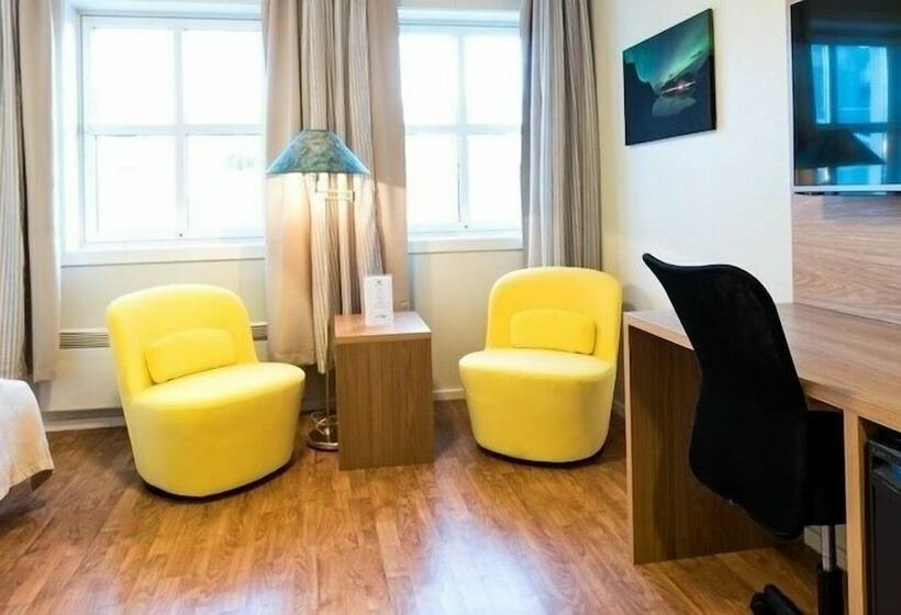 标准单人间, Senja Hotell