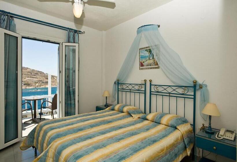 غرفة قياسية مطلّة علي البحر, Vana Holidays