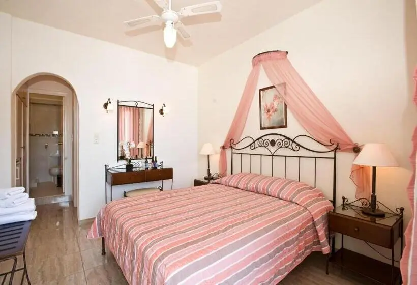 2 Bedroom Apartment Side Sea View, Vana Holidays