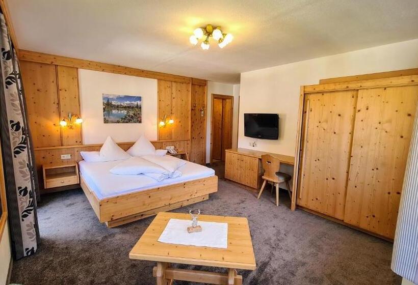 스탠다드 트리플 발코니 룸, Apart Garni Romantica