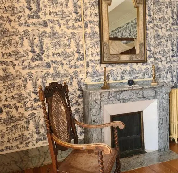 バルコニー付きデラックスルーム, Château De Villeneuve Montolieu