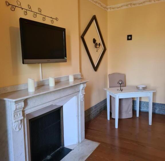 غرفة سوبيريور, Château De Villeneuve   Montolieu