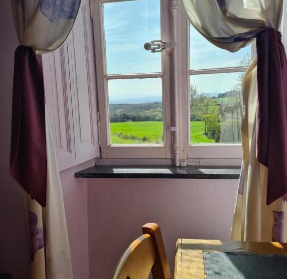 غرفة ديلوكس, Château De Villeneuve   Montolieu