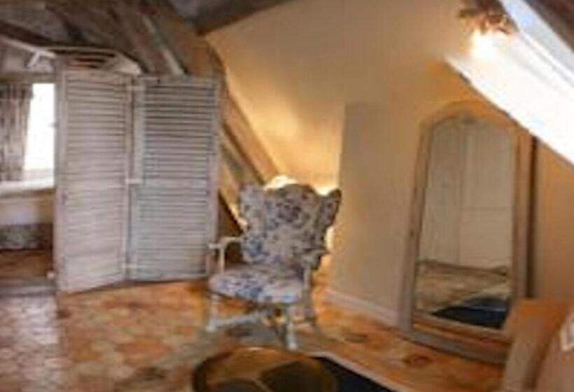 Standard Værelse, Le Parvis