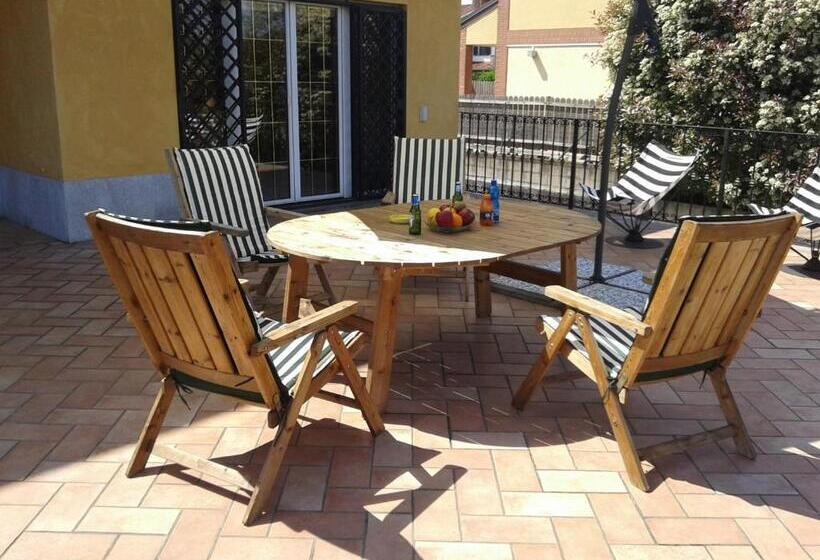 豪华三人间, One M