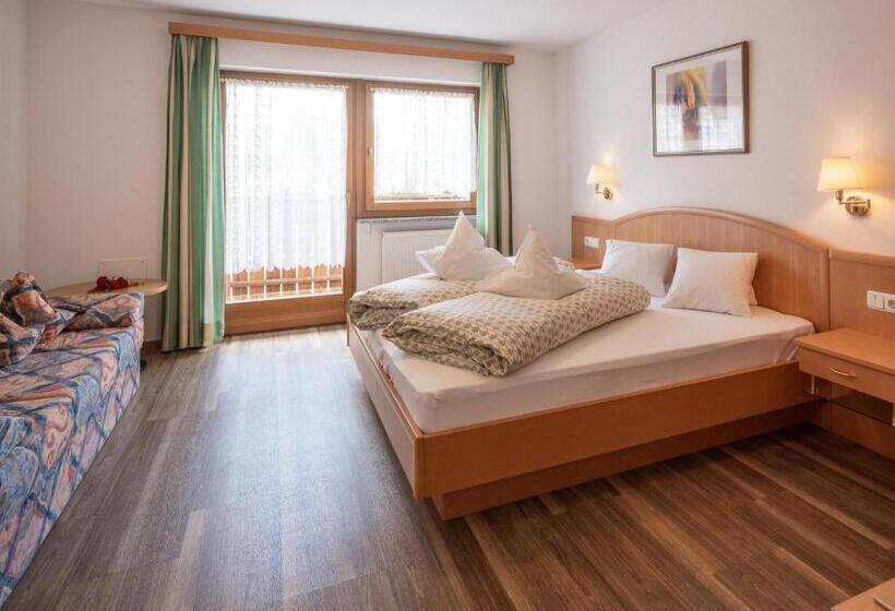 חדר סטנדרט לשלושה, B&b Martha