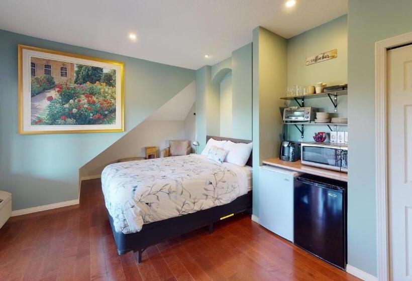 Standard studio with lake view, Borgata Lodge Resort