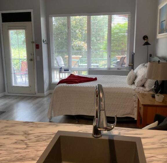 סטודיו סטנדרט עם מרפסת, Borgata Lodge Resort