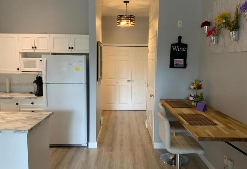 סטודיו סטנדרט עם מרפסת, Borgata Lodge Resort