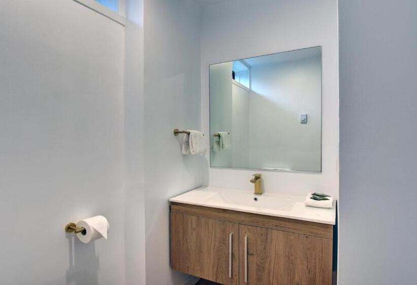 标准间带漩涡浴缸, Hôtel Du Lac Lenore