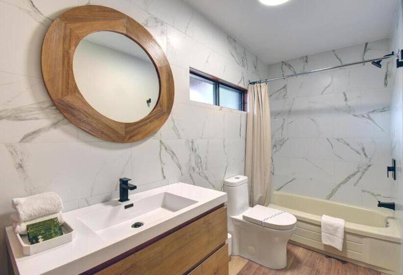 四人标准间, Hôtel Du Lac Lenore