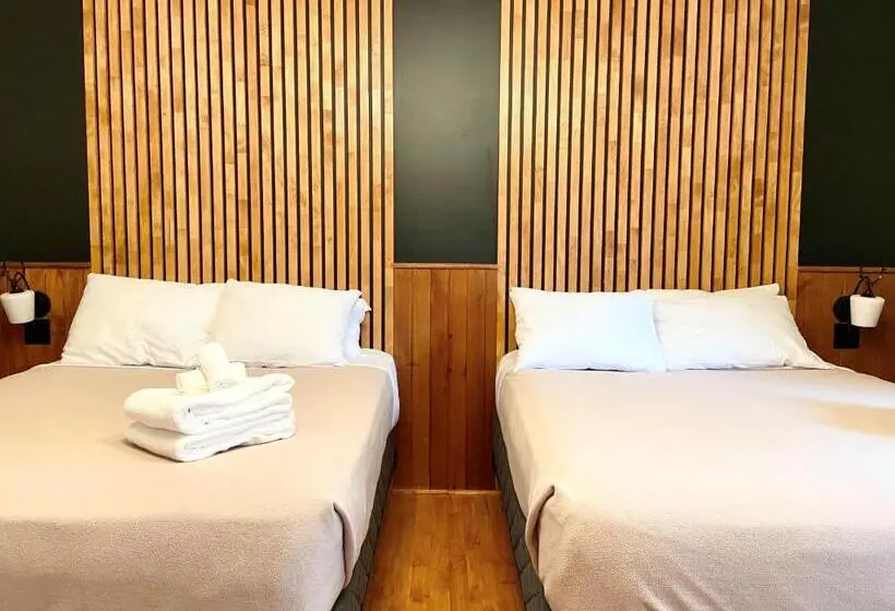 4 Bett Standardzimmer, Hôtel Du Lac Lenore