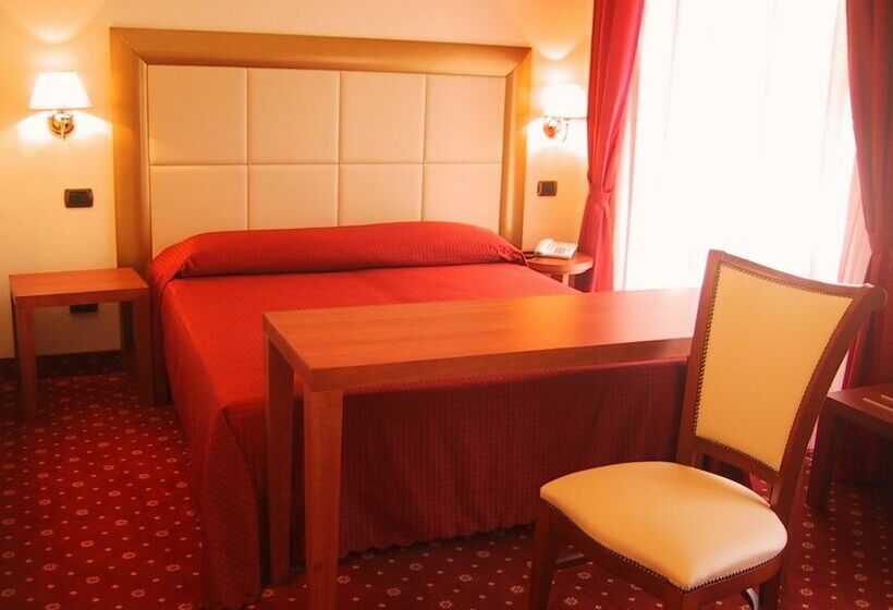 スーペリアトリプルルーム, Metropolitan