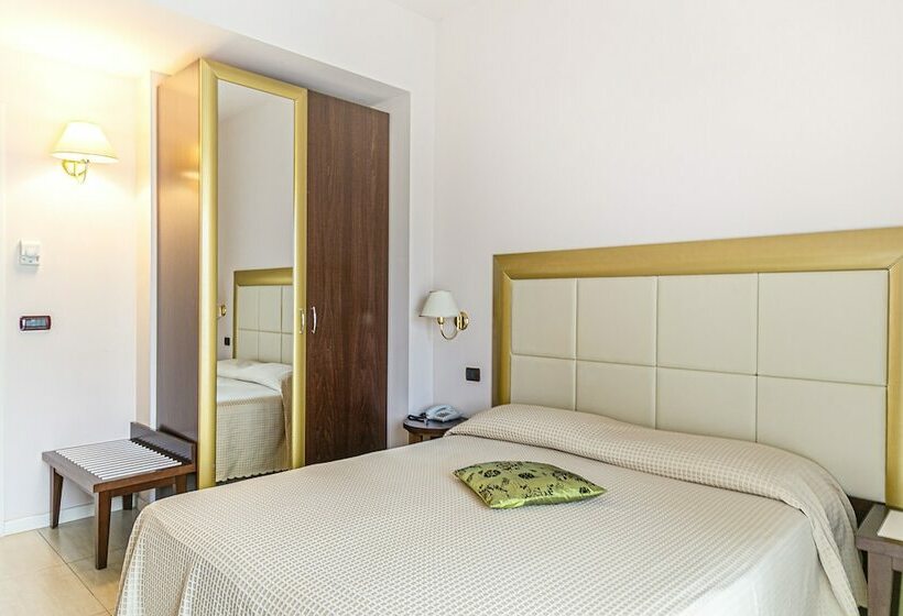 スーペリアールーム, Metropolitan