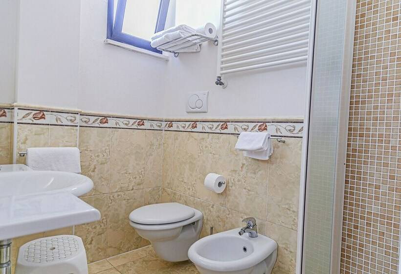 スーペリアールーム, Metropolitan