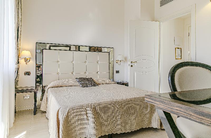 ジュニアスイート, Metropolitan