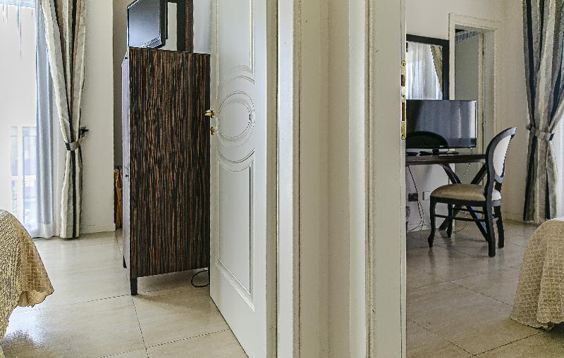 ジュニアスイート, Metropolitan