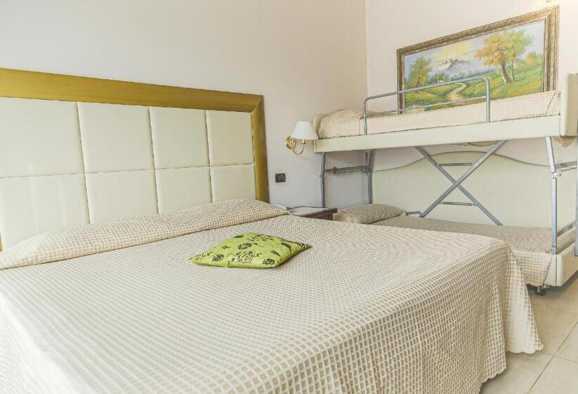 デラックスの4人部屋, Metropolitan