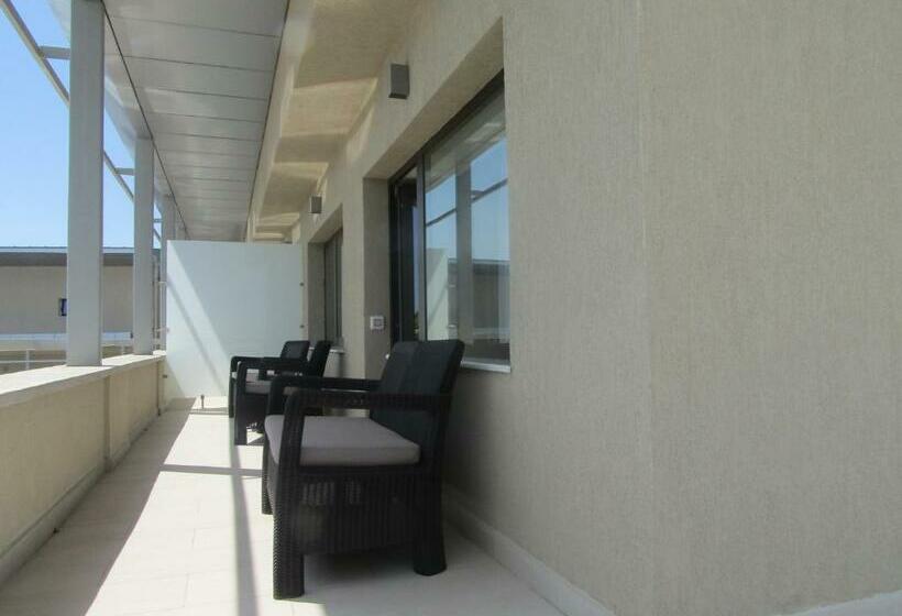 주니어 스위트 바다 전망, New Belvedere