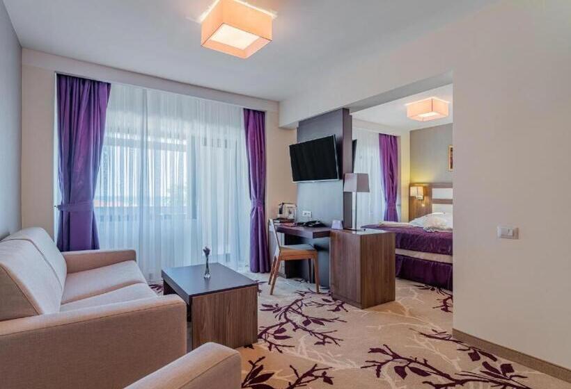 주니어 스위트 바다 전망, New Belvedere