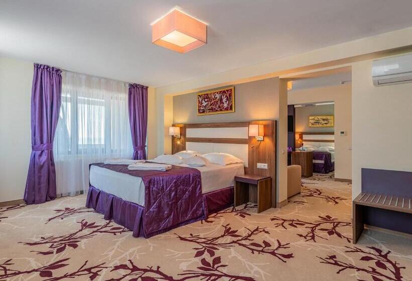 침실 2개 스위트, New Belvedere