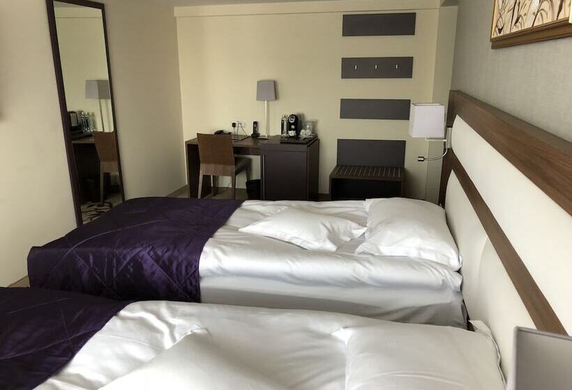 디럭스 룸 측면 바다 전망, New Belvedere