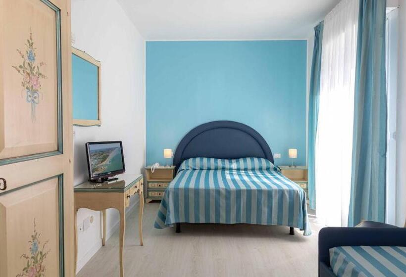 غرفة قياسية رباعية, Paolina