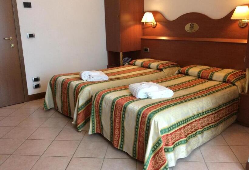 חדר סטנדרט, Pizzeria Ristorante Al Leone