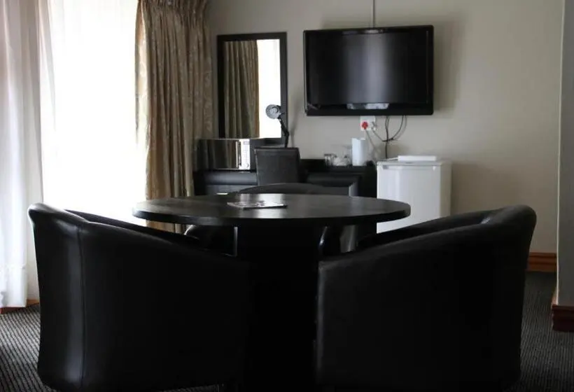 Suite, Ruby Stone Boutique